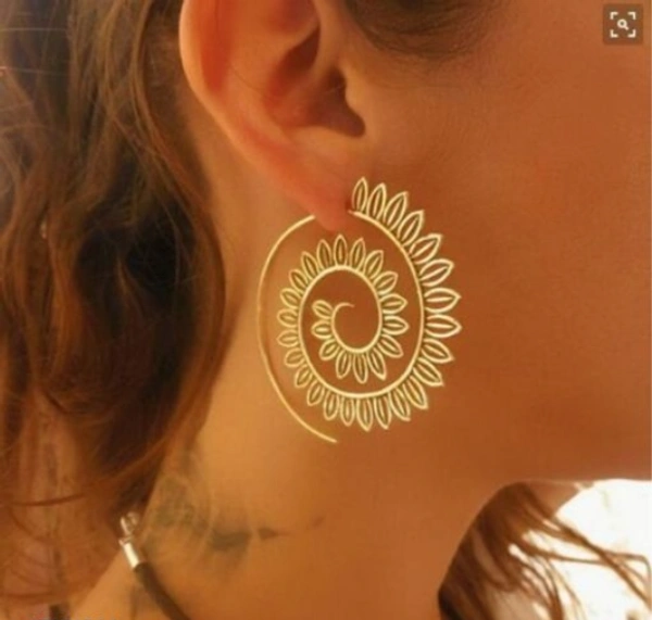 Arzonai European and American Original Geometric Hoop Earrings Jwelery Swirl Petals Minimalist Earrings Women - Free Size, Alloy, Pack of1